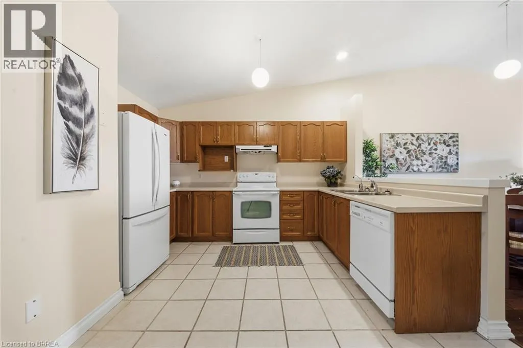 24 GRIFFITHS Drive Unit# 23 #23