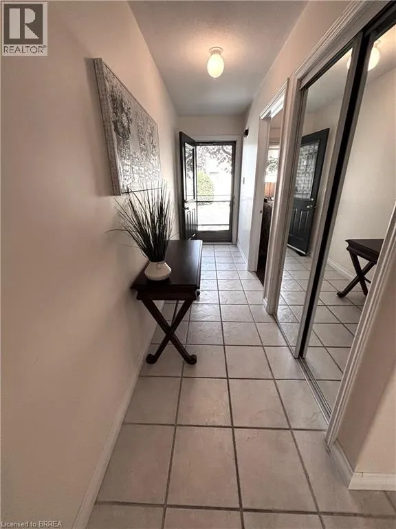 24 GRIFFITHS Drive Unit# 23 #23