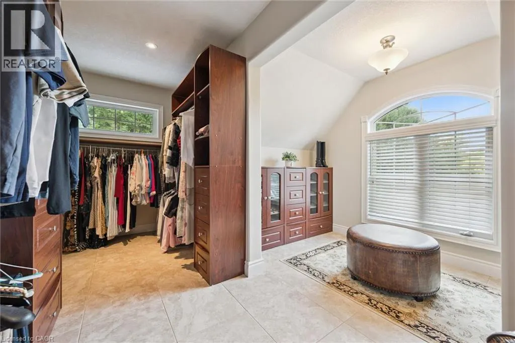 332 SCENIC Drive