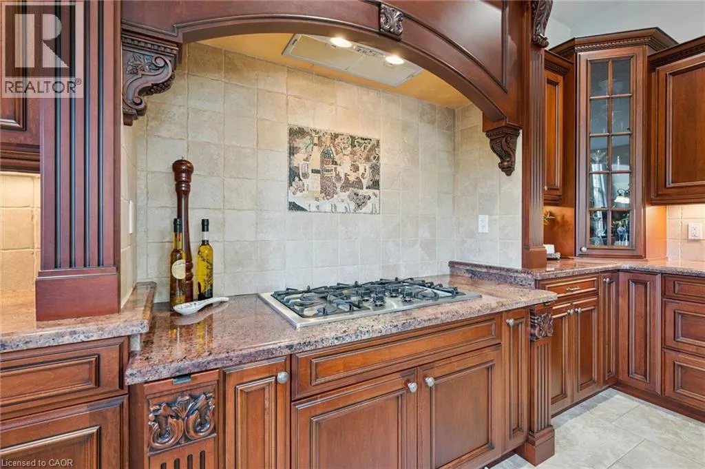 332 SCENIC Drive