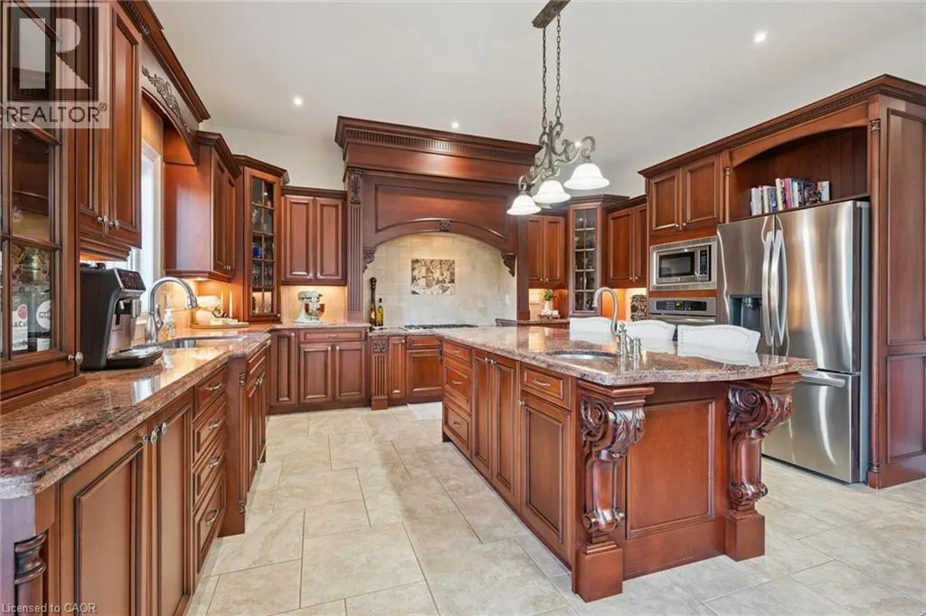 332 SCENIC Drive