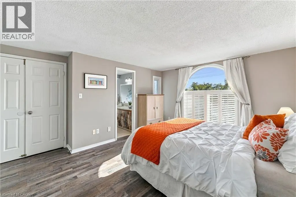 1562 LITCHFIELD Road
