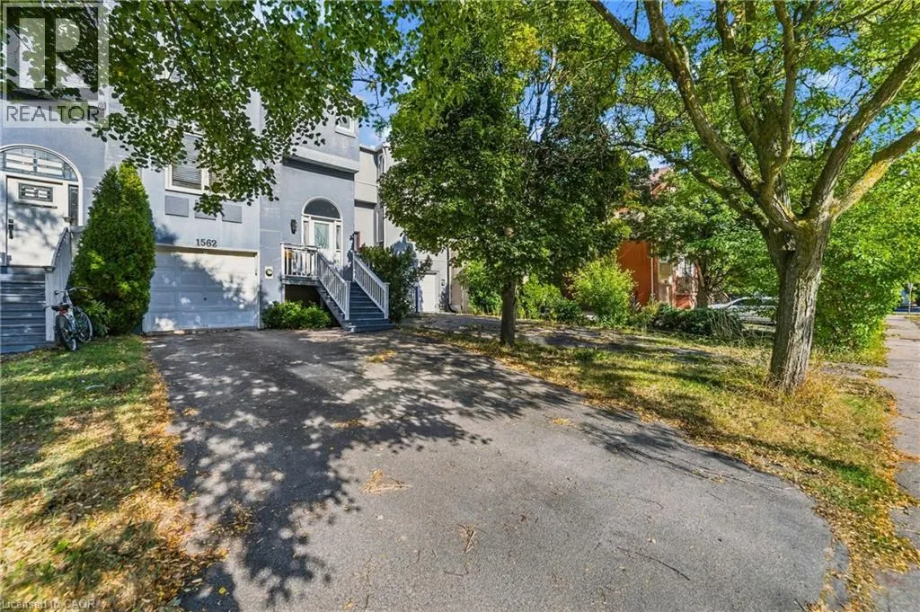 1562 LITCHFIELD Road
