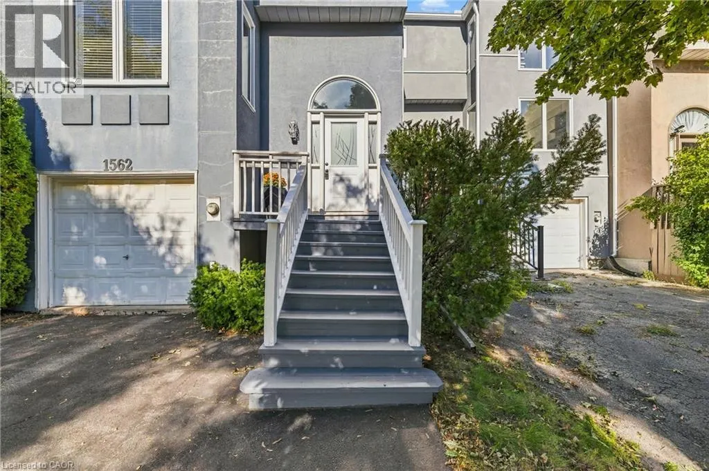 1562 LITCHFIELD Road