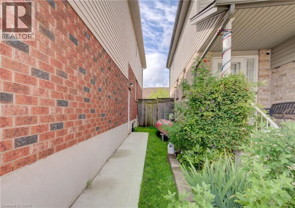 1064 COPPER LEAF Crescent