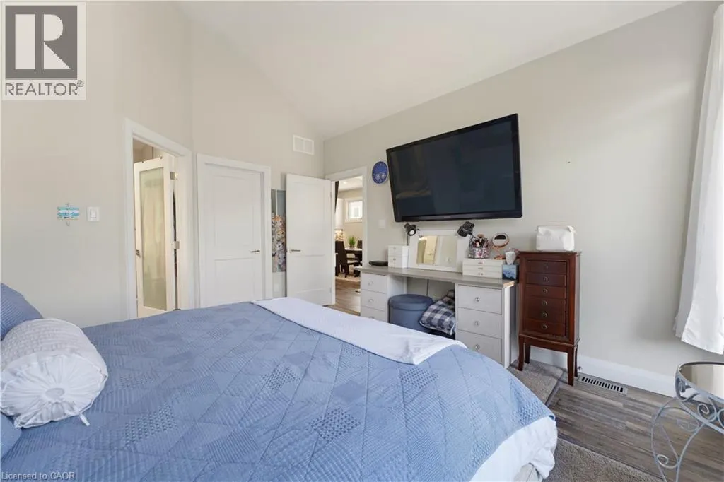 98 WOODBERRY Crescent