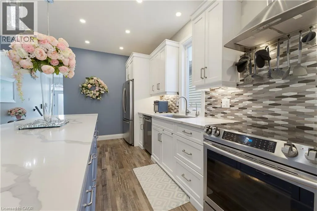 98 WOODBERRY Crescent