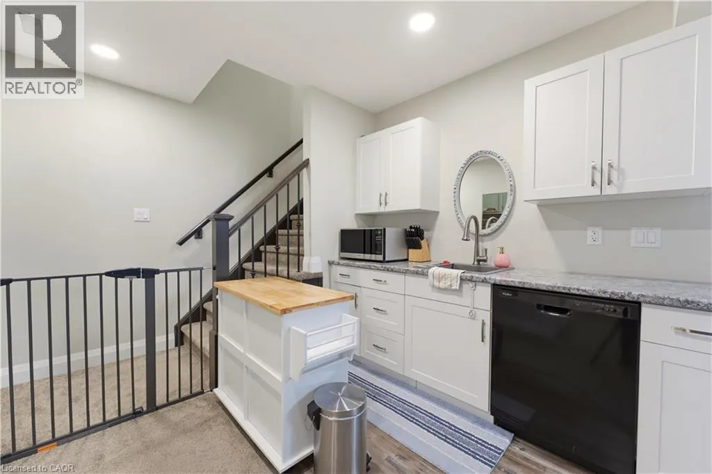 98 WOODBERRY Crescent