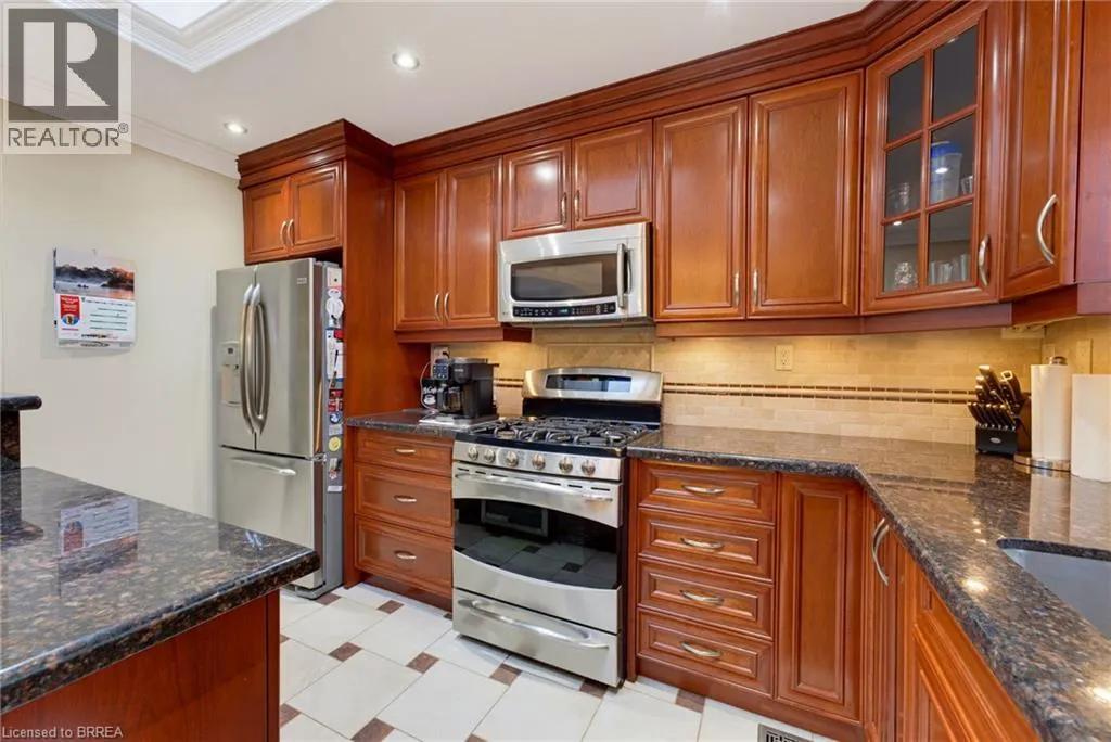 32 WEDGEWOOD Drive