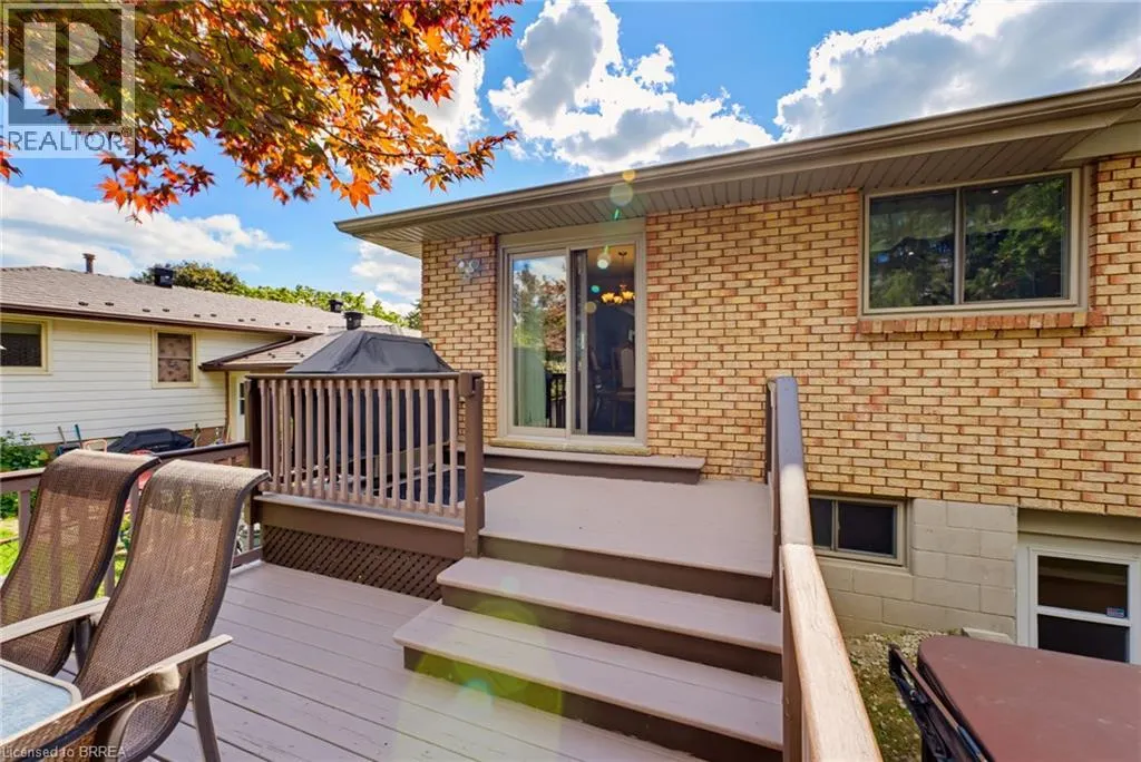 32 WEDGEWOOD Drive