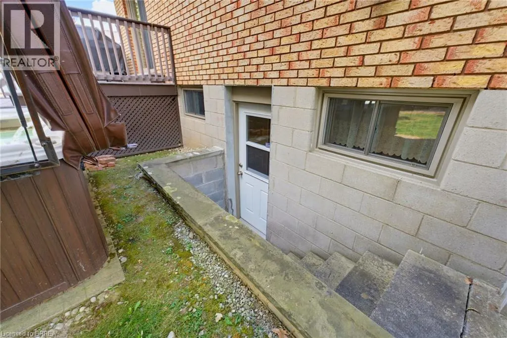 32 WEDGEWOOD Drive