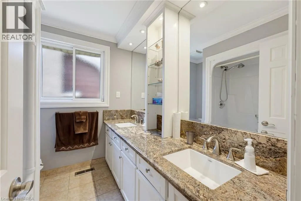 32 WEDGEWOOD Drive