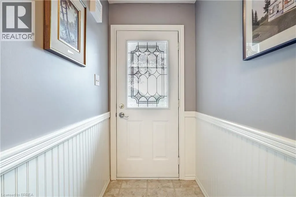 24 GRIFFITHS Drive Unit# 9 #9