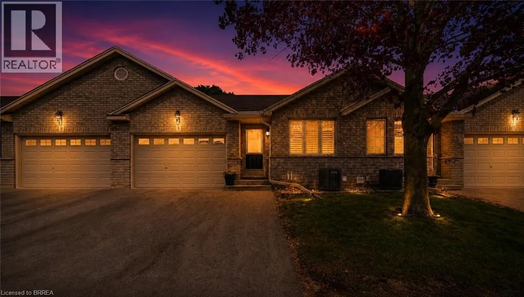 24 GRIFFITHS Drive Unit# 9 #9