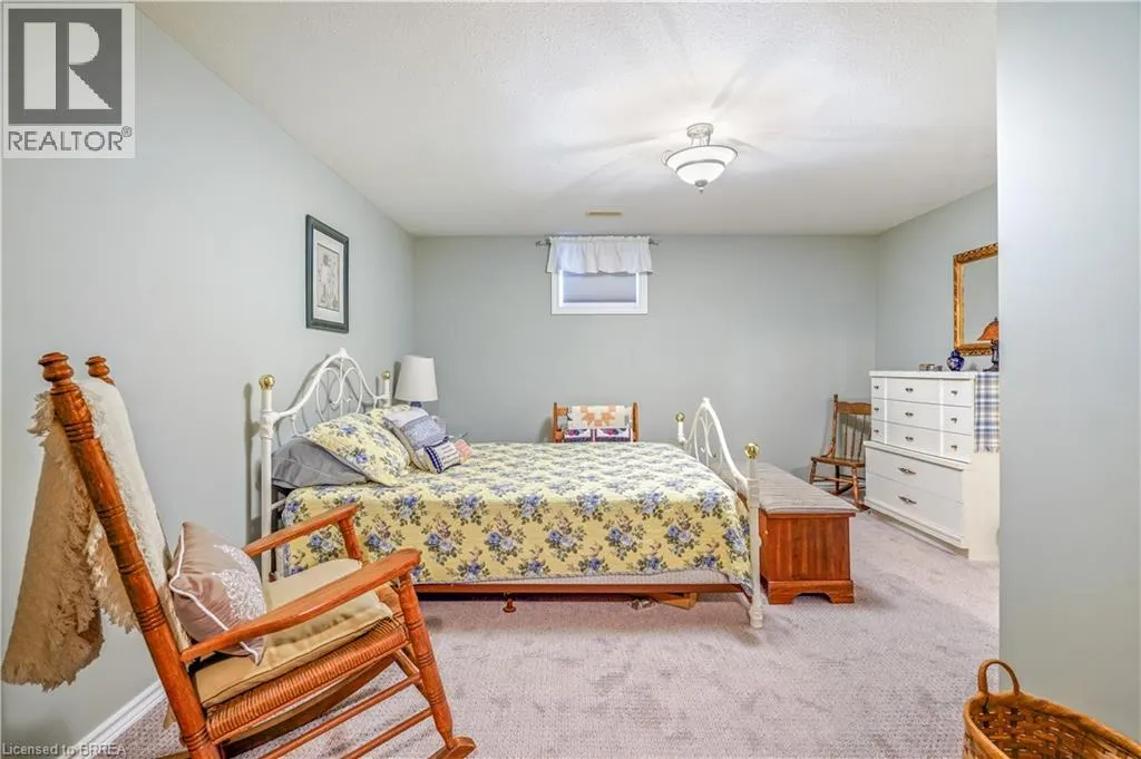 24 GRIFFITHS Drive Unit# 9 #9