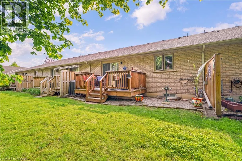 24 GRIFFITHS Drive Unit# 9 #9