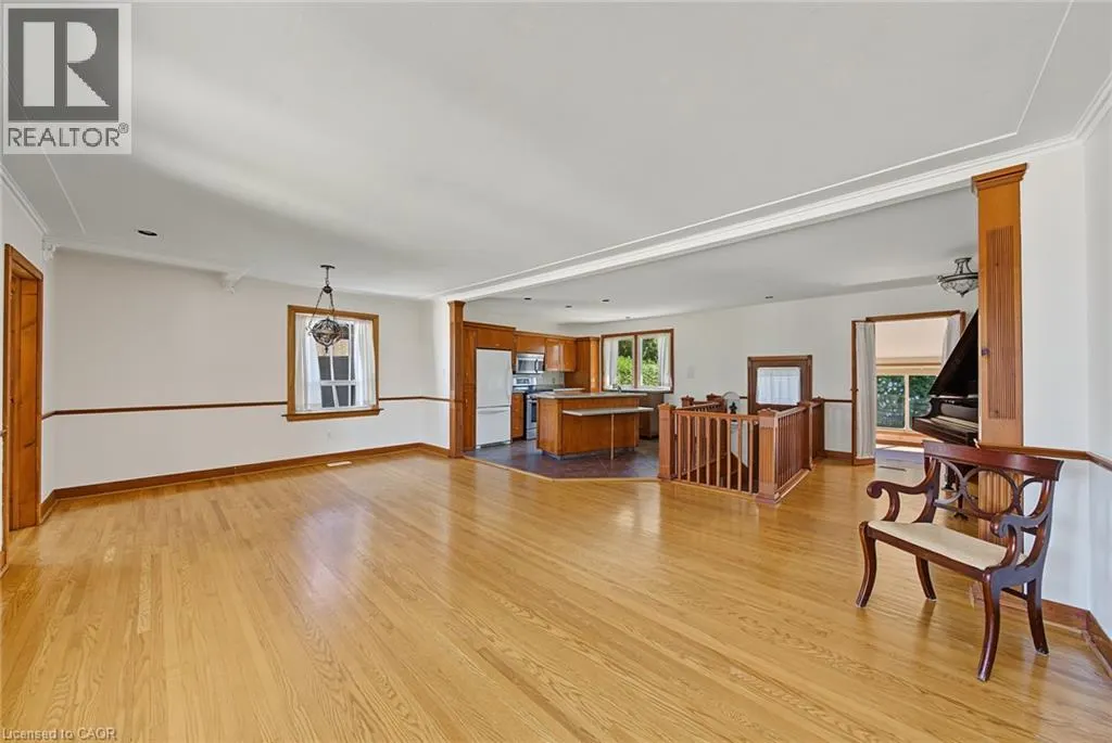 13 LAKESIDE Drive