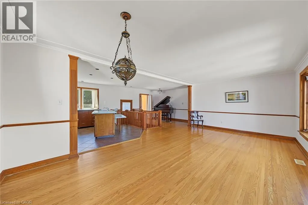 13 LAKESIDE Drive