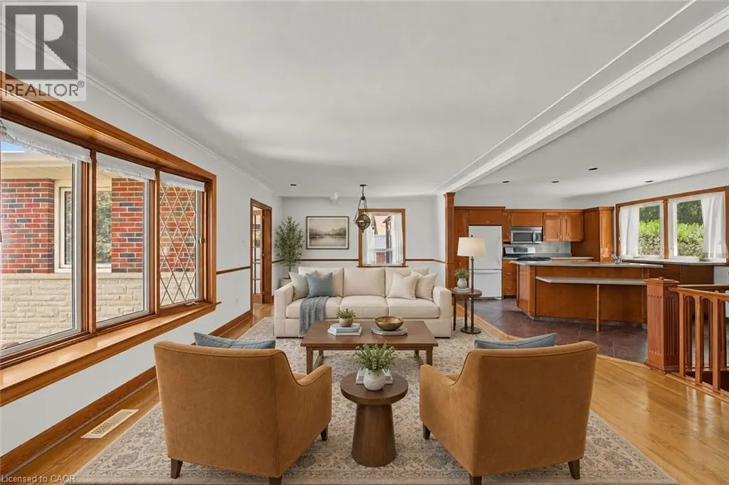 13 LAKESIDE Drive