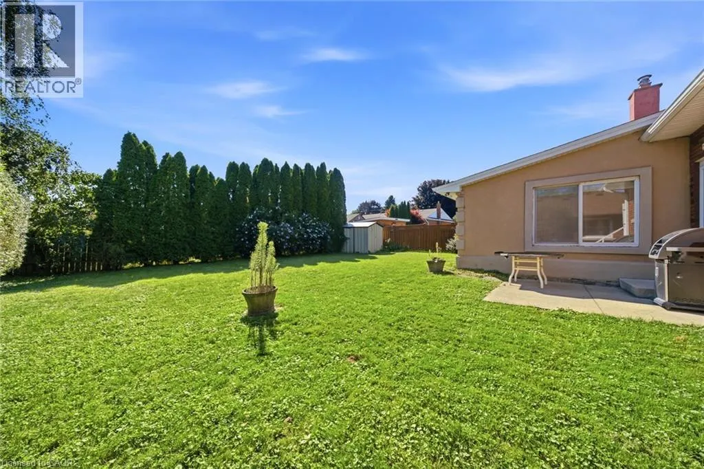 13 LAKESIDE Drive