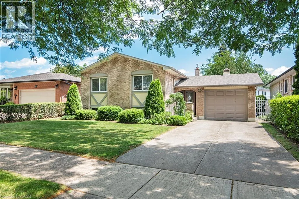 20 BIRCHLAWN Drive