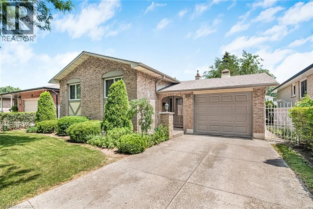 20 BIRCHLAWN Drive