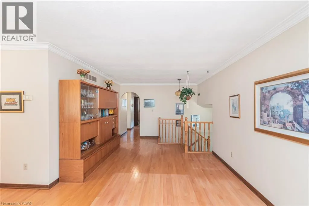 20 BIRCHLAWN Drive