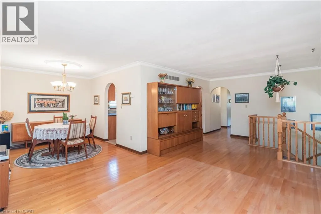 20 BIRCHLAWN Drive