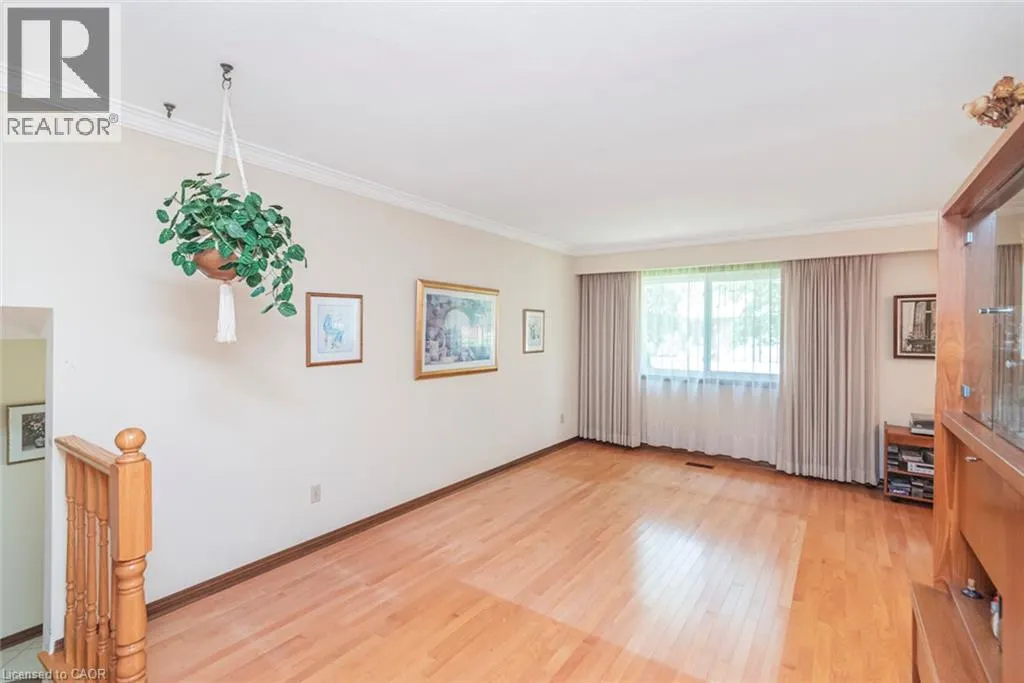 20 BIRCHLAWN Drive