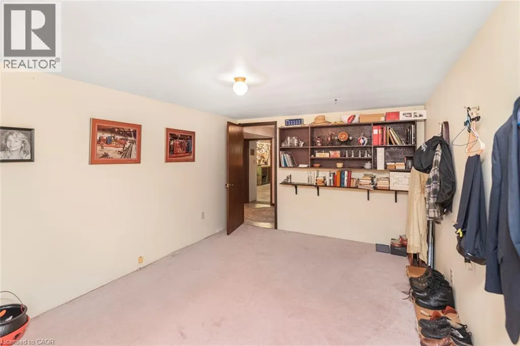 20 BIRCHLAWN Drive