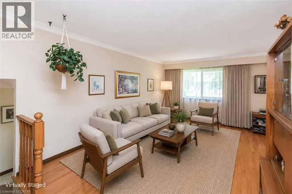20 BIRCHLAWN Drive
