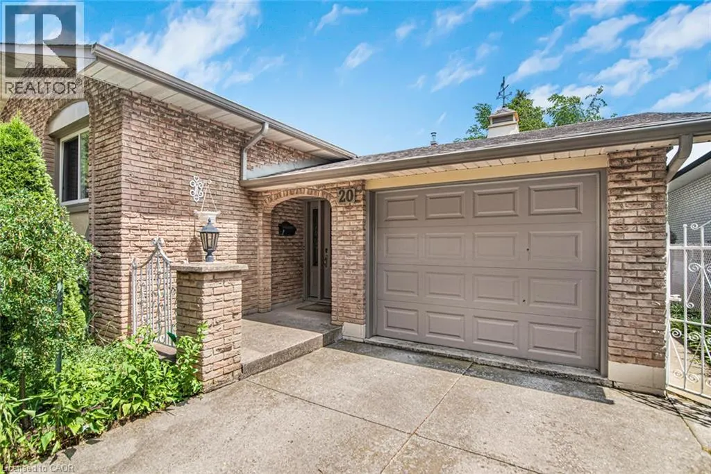 20 BIRCHLAWN Drive