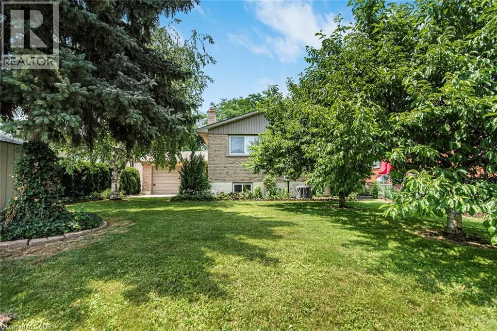 20 BIRCHLAWN Drive