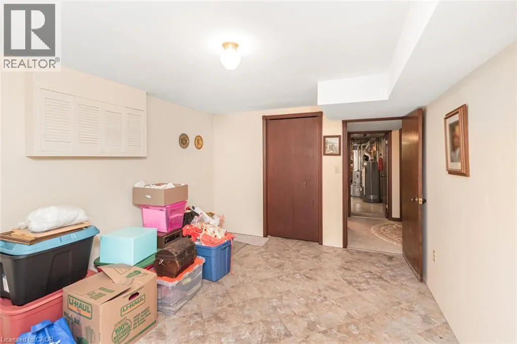 20 BIRCHLAWN Drive