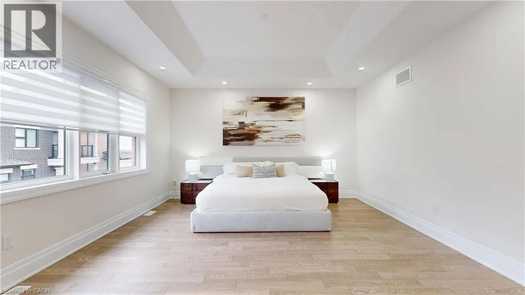 3313 SUNNINGDALE Gardens
