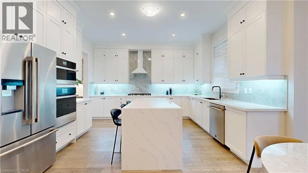 3313 SUNNINGDALE Gardens