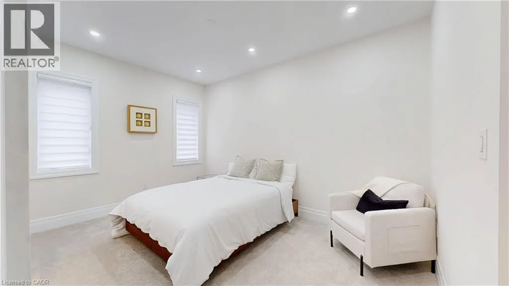 3313 SUNNINGDALE Gardens