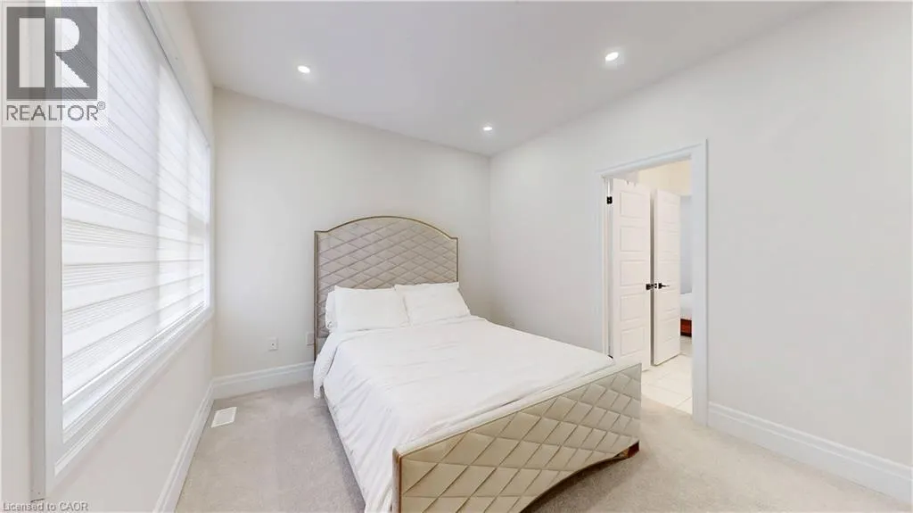 3313 SUNNINGDALE Gardens