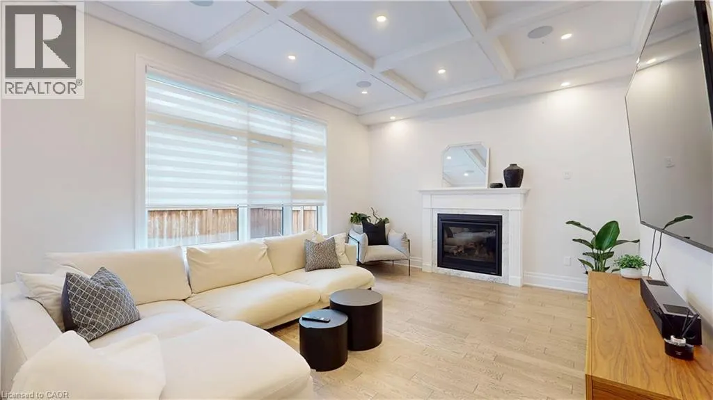 3313 SUNNINGDALE Gardens