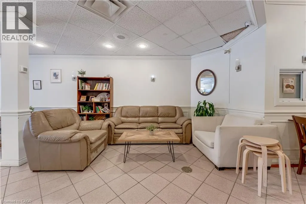 150 UNIVERSITY Avenue W Unit# 2 #2