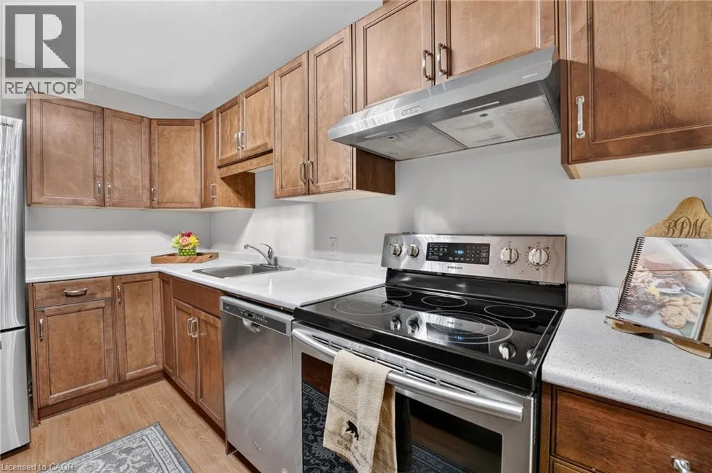 5 NIAGARA Street Unit# 301 #301