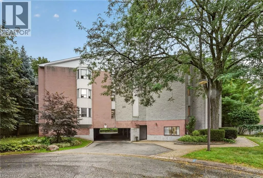 5 NIAGARA Street Unit# 301 #301