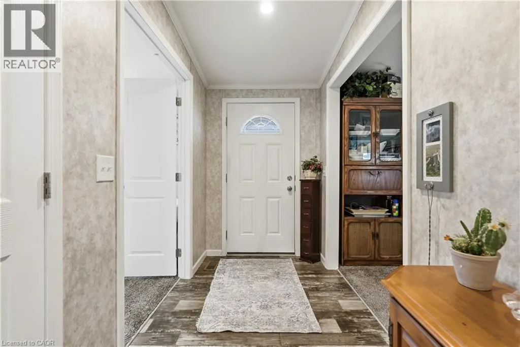 27 HICKORY Hollow