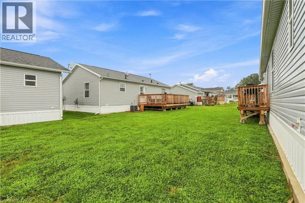 27 HICKORY Hollow