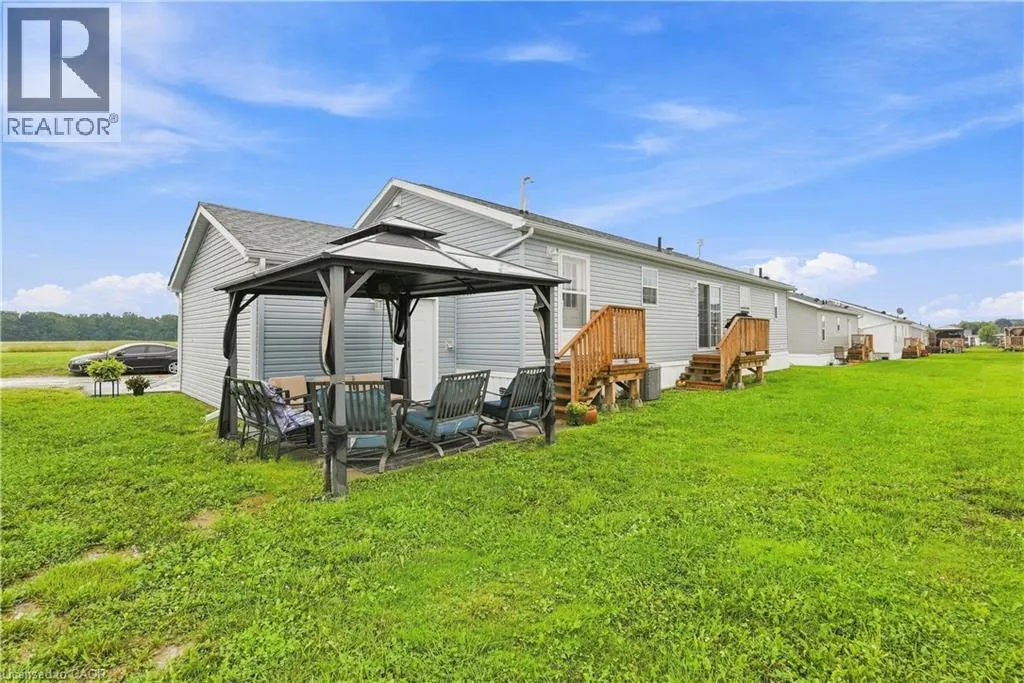 27 HICKORY Hollow