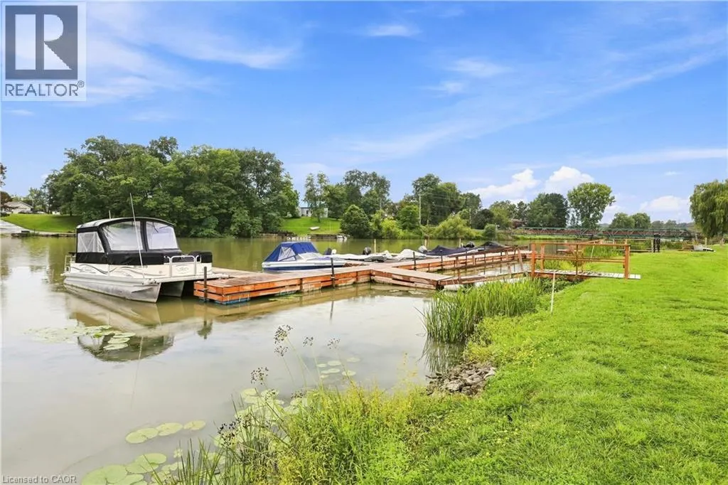 27 HICKORY Hollow