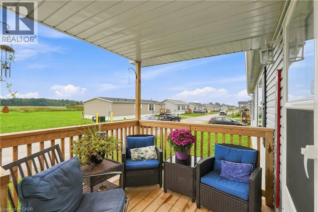 27 HICKORY Hollow
