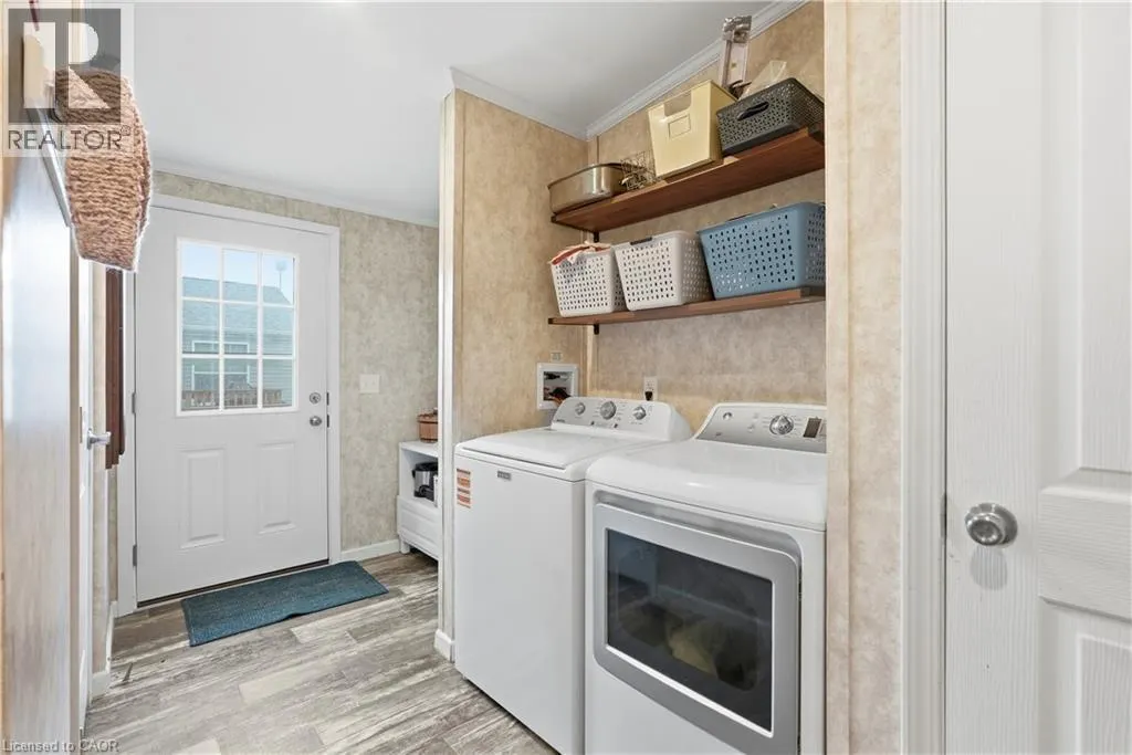 27 HICKORY Hollow