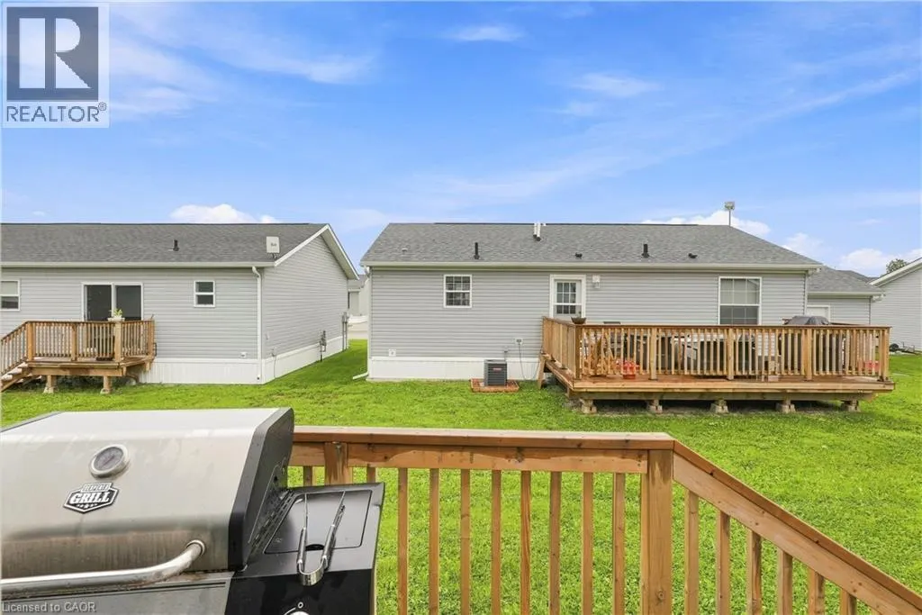 27 HICKORY Hollow
