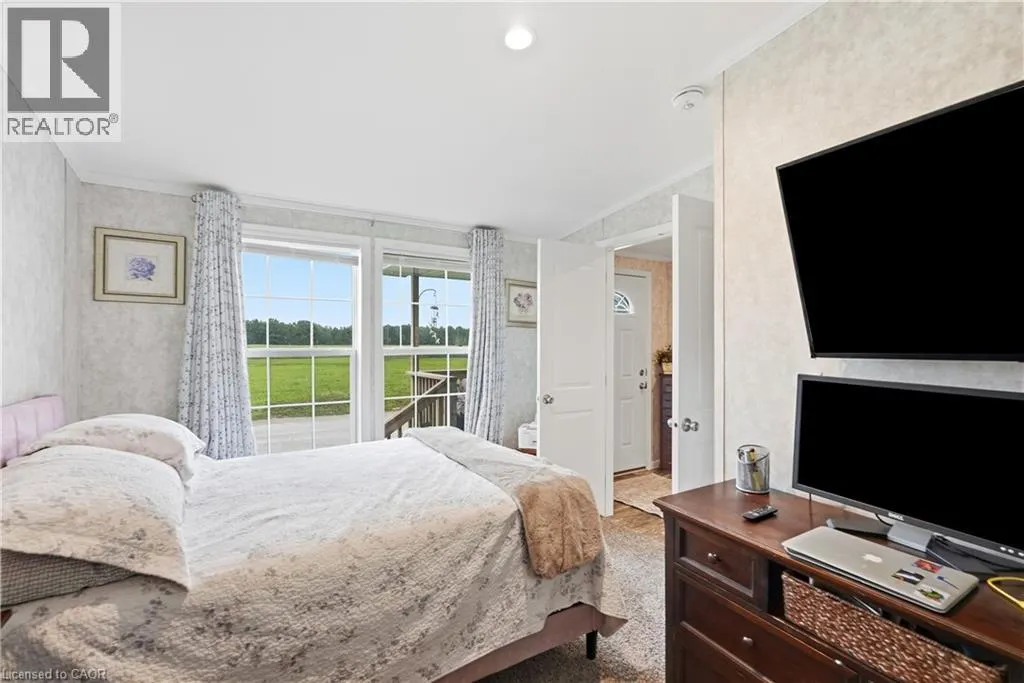 27 HICKORY Hollow